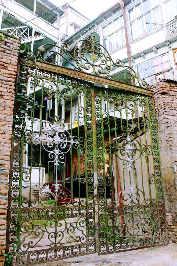 Cozy Apartment In Center Of Old 第比利斯 外观 照片